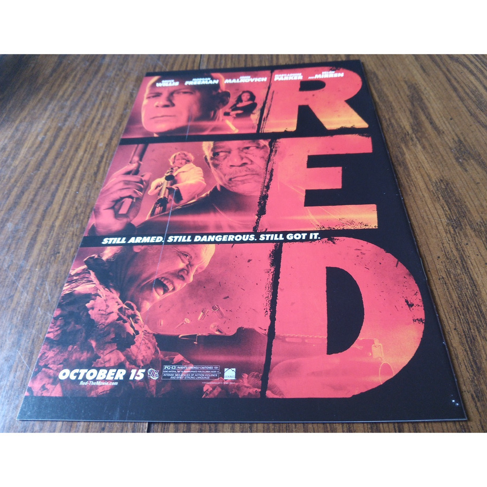 R.E.B.E.L.S #21 (December 2010 DC Comics) - Picture 2 of 3